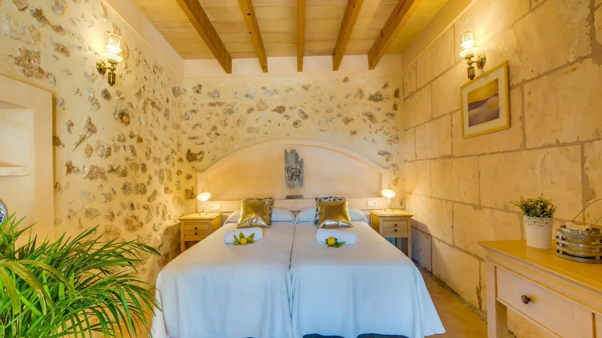 3-Bedroom Charming Villa In Mallorca Sencelles 0*,